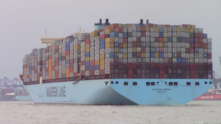 Maersk Cuts Global Trade Forecast, Predicts Decline in Container Trade